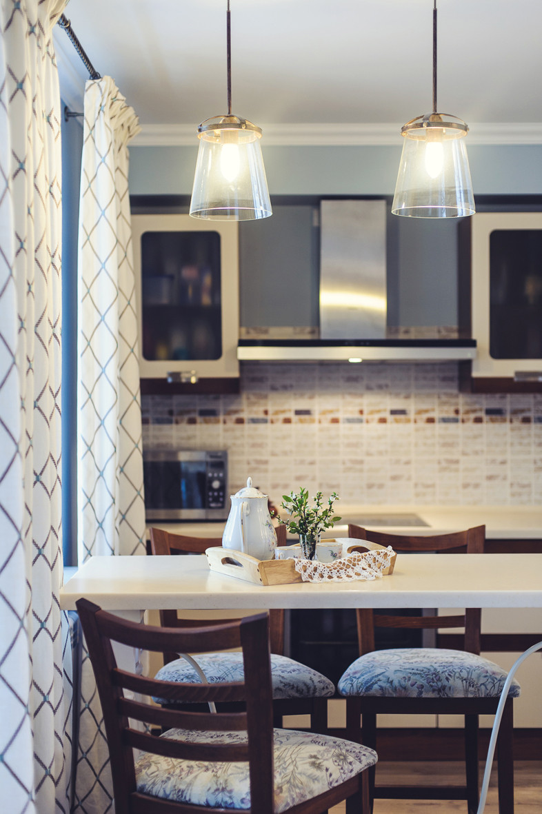 Туман недвижим голубой