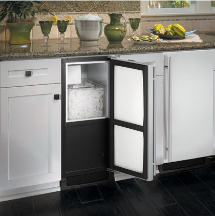 U-Line BI2115S Icemaker