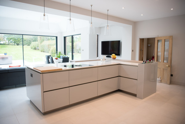Tin Grey Gloss Handleless Kitchen moderne-koekken