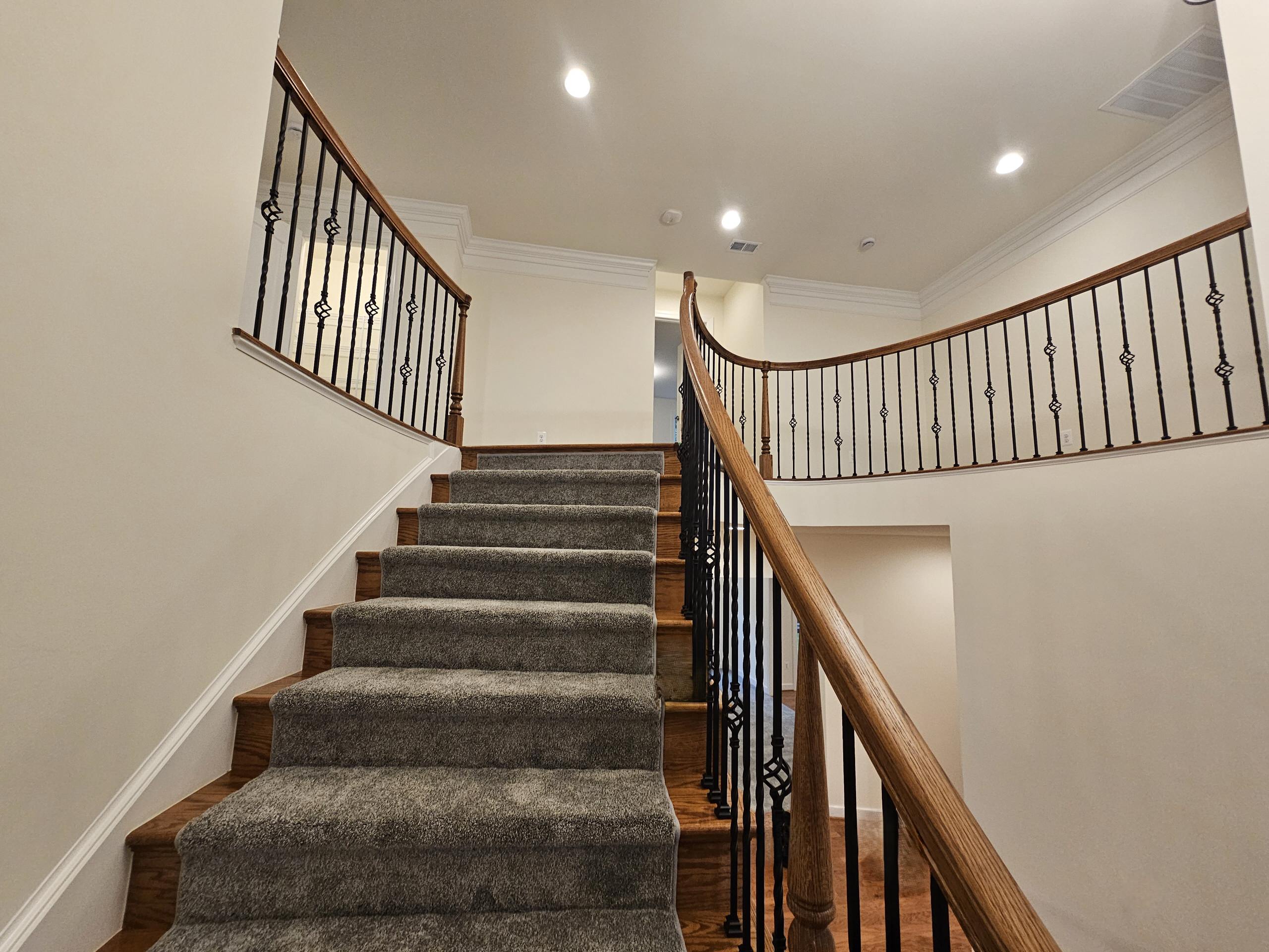 128_Grand Entryway Elliptical Staircase, Nokesville, VA 20181