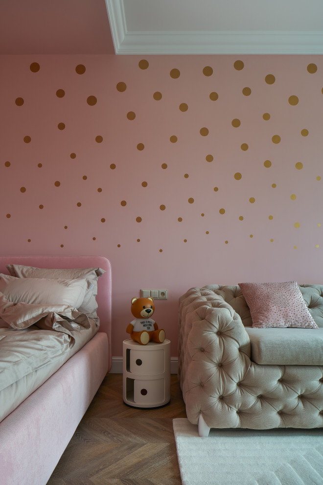 This is an example of a contemporary kids' room in Yekaterinburg.