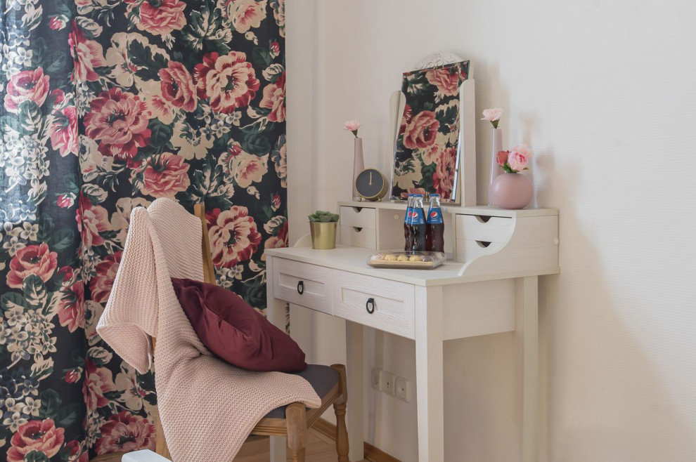 Декорирование квартира в центре Москвы под сдачу в посуточную аренду