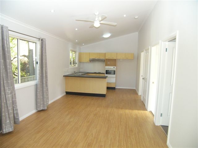 Photo of a modern kitchen in Central Coast.