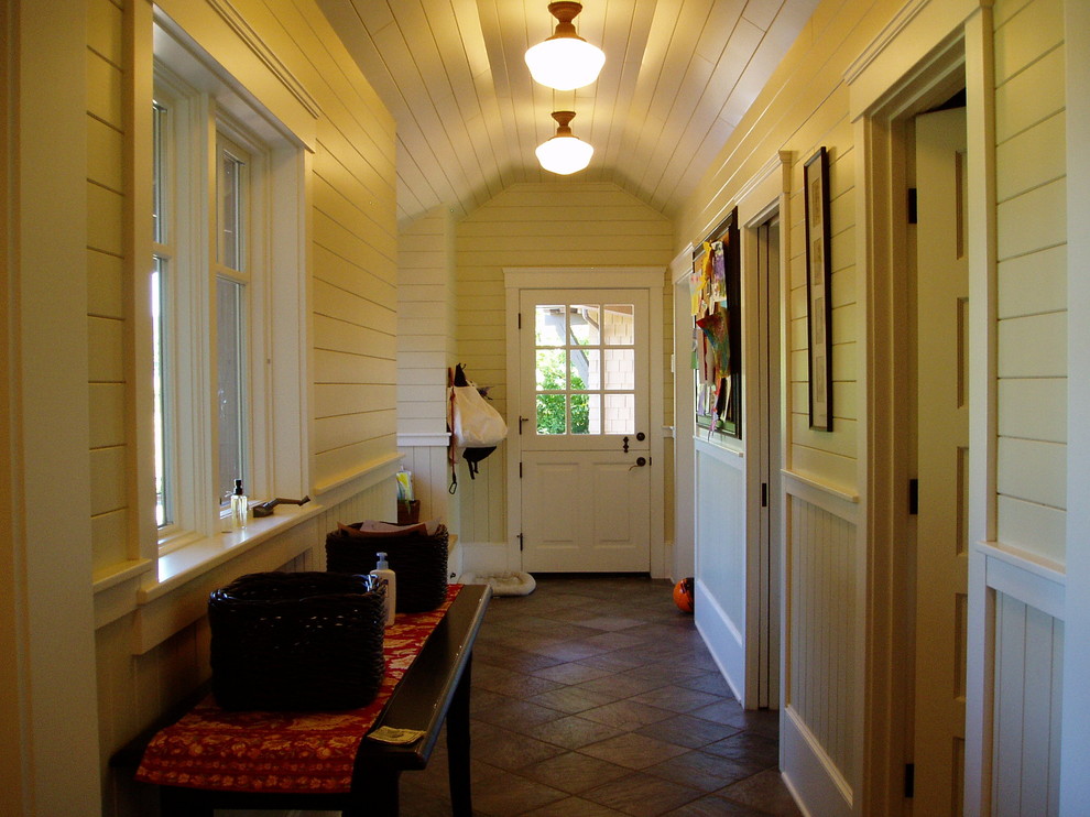 Traditional hallway in Other.