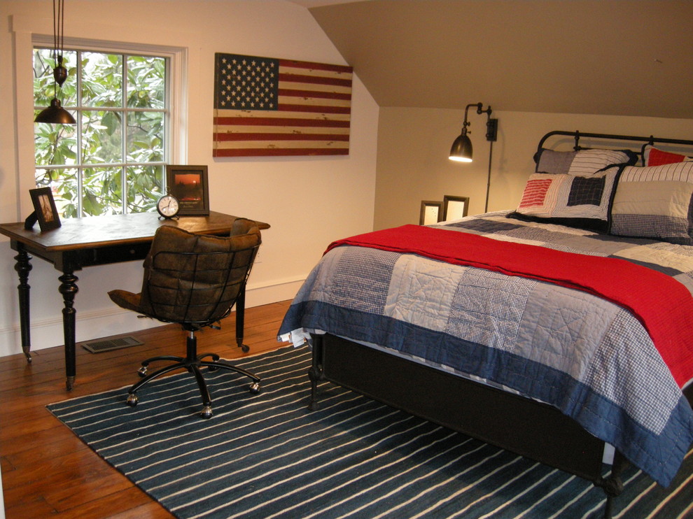 Photo of a country bedroom in St Louis.