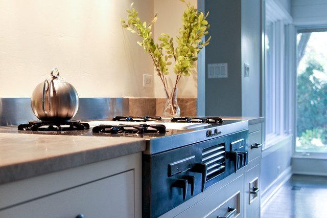 Hinsdale - Liam Brex Design traditional-kitchen