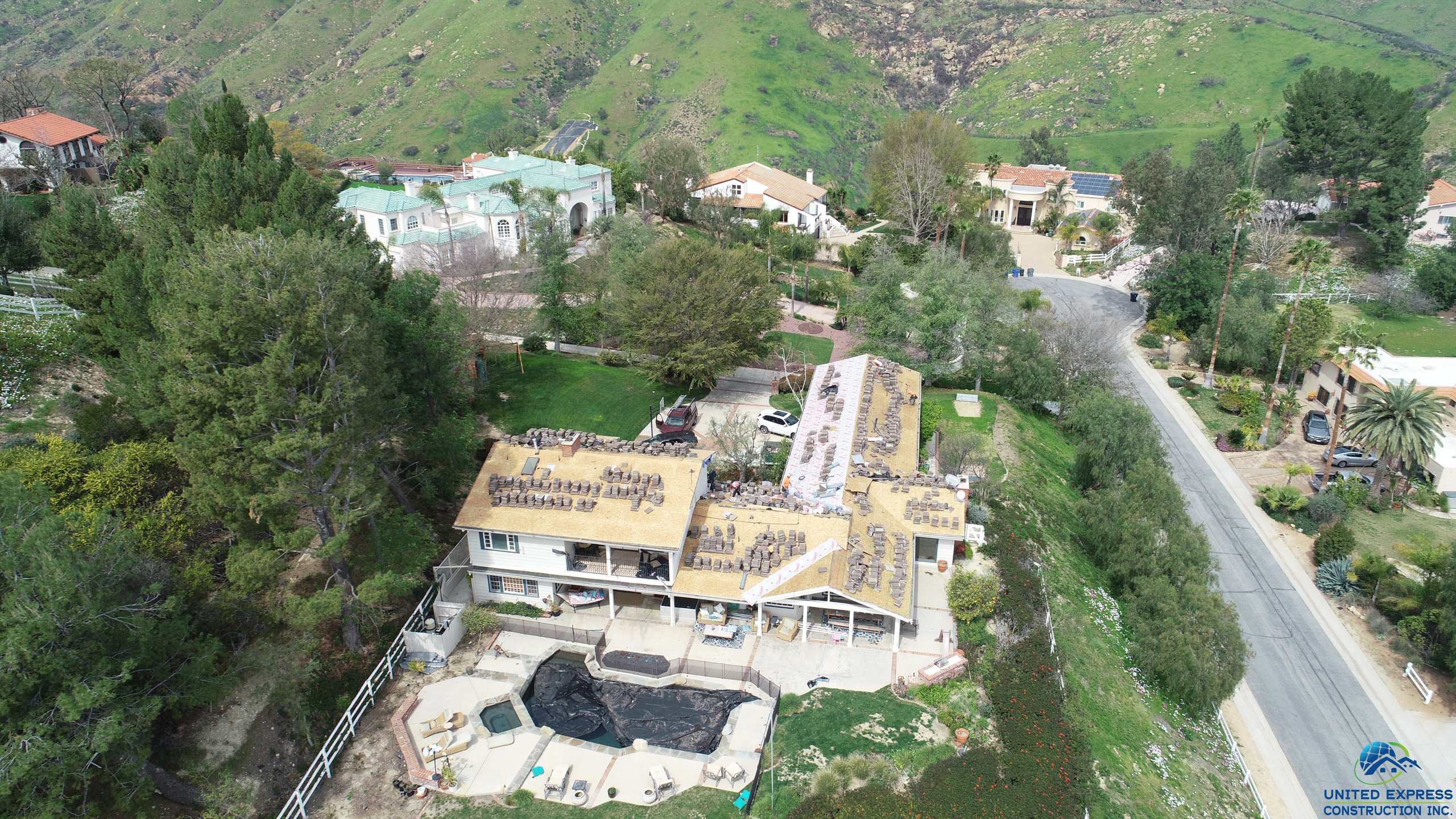 Roofing installation in Bell canyon