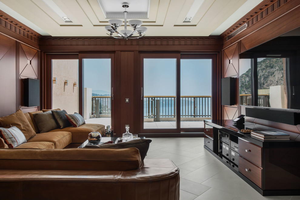 Квартира с террасой у моря