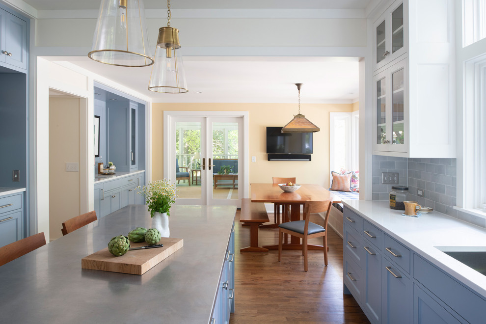 Transitional kitchen photo in Minneapolis