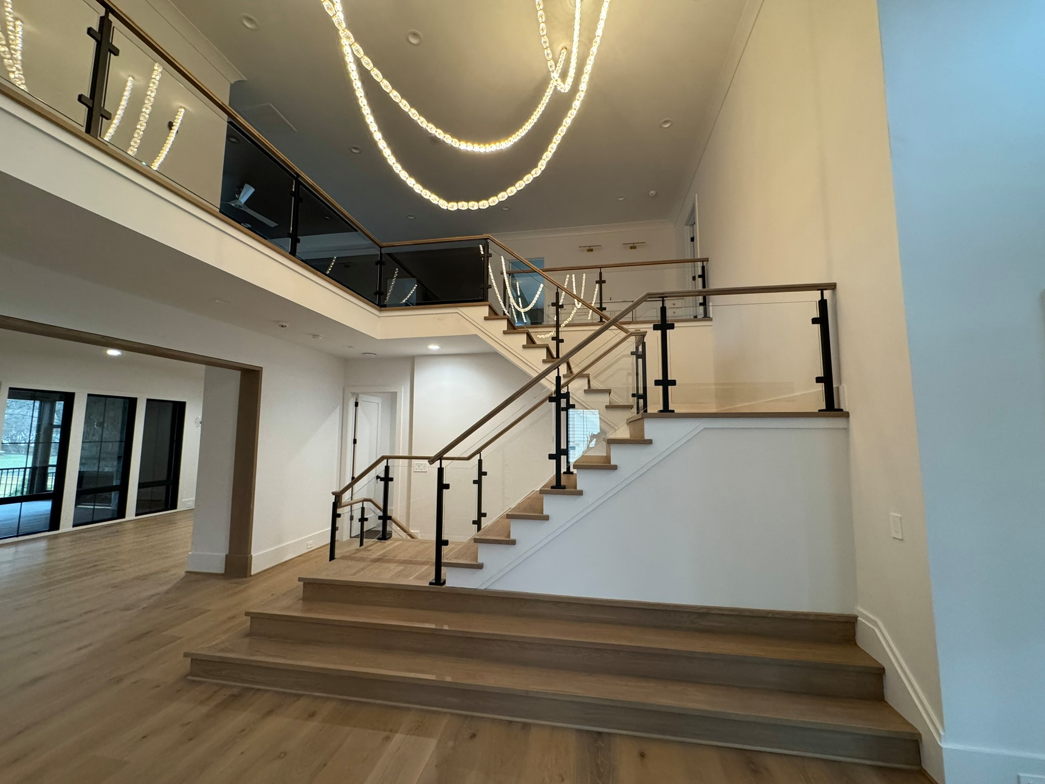 134_Modern White Oak Stair with Glass Balustrade, Vienna, VA 22180