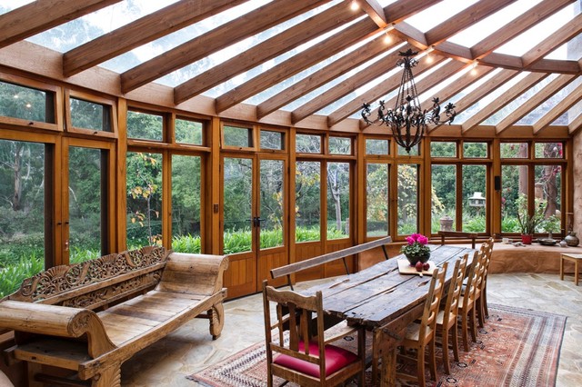 Aldgate // Rustic Custom Built Home rustikt-udestue