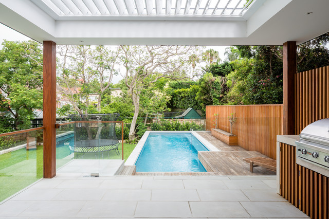 Guthrie Ave contemporaneo-piscina