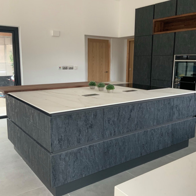 Dark grey concrete effect kitchen Contemporary Kitchen