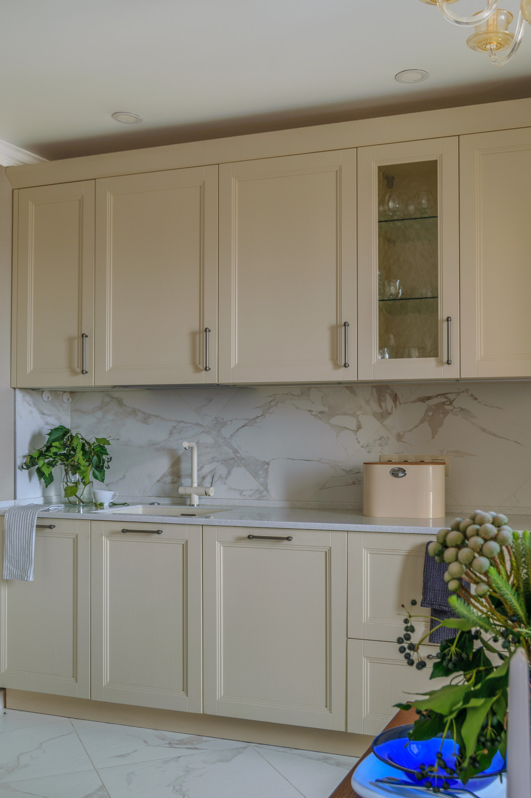 Светлая неоклассика в 3-х комнатной квартире для большой семьи с тремя детьми