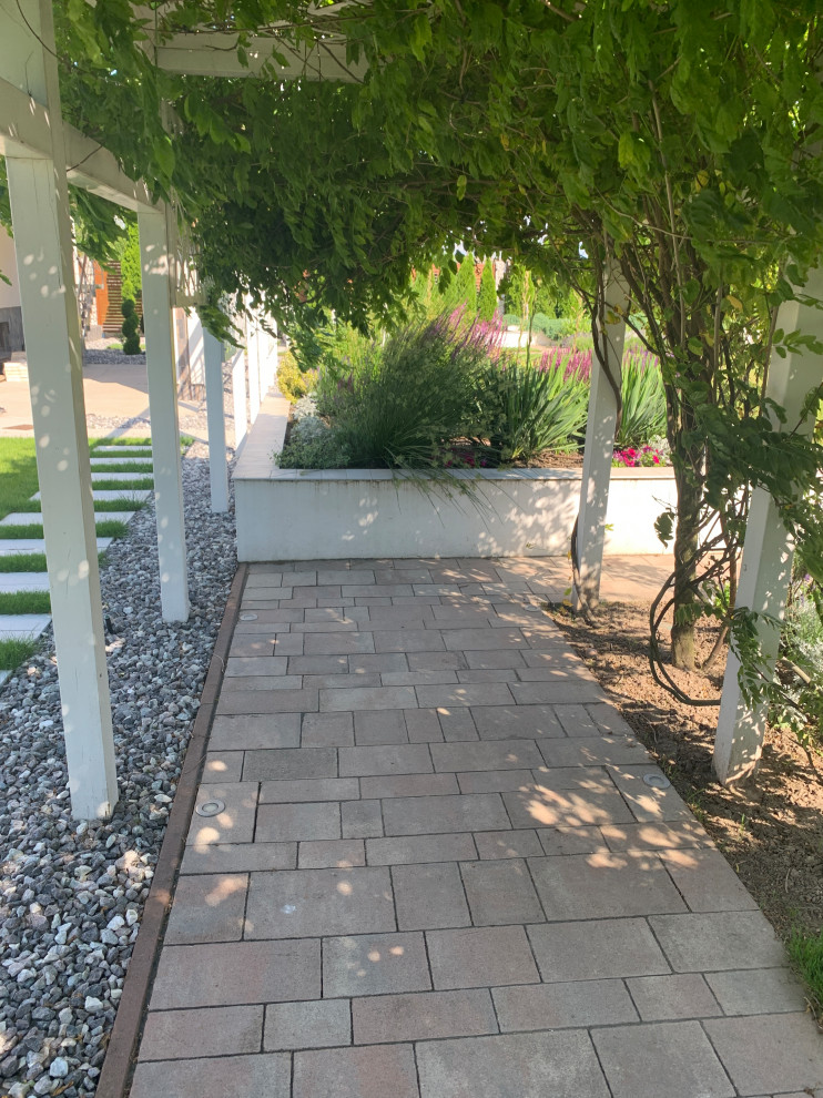 Современный сад для семьи