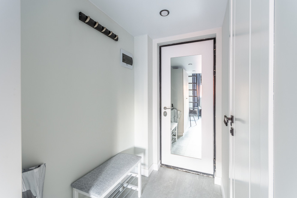 Монохром мужской