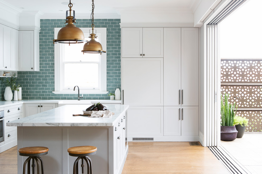 Photo of a transitional kitchen in Sydney.