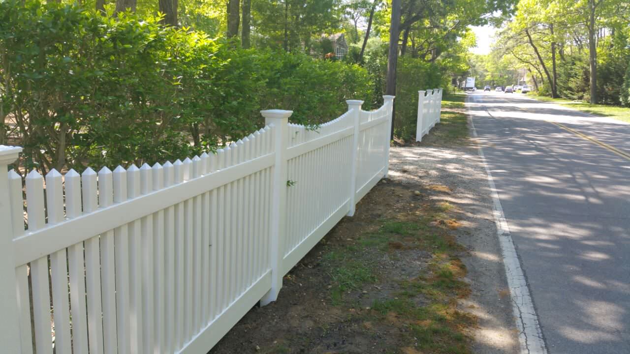 Yard Fence - Wainscot, NY