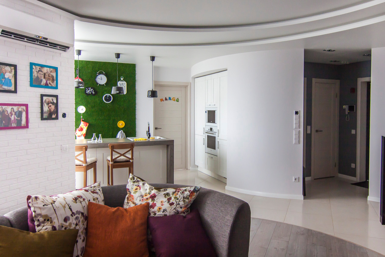 Сапожник с сапогами