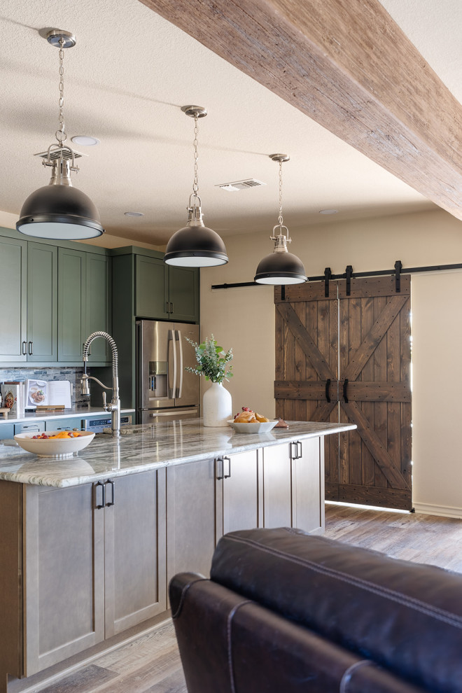 Kitchen - kitchen idea in Austin