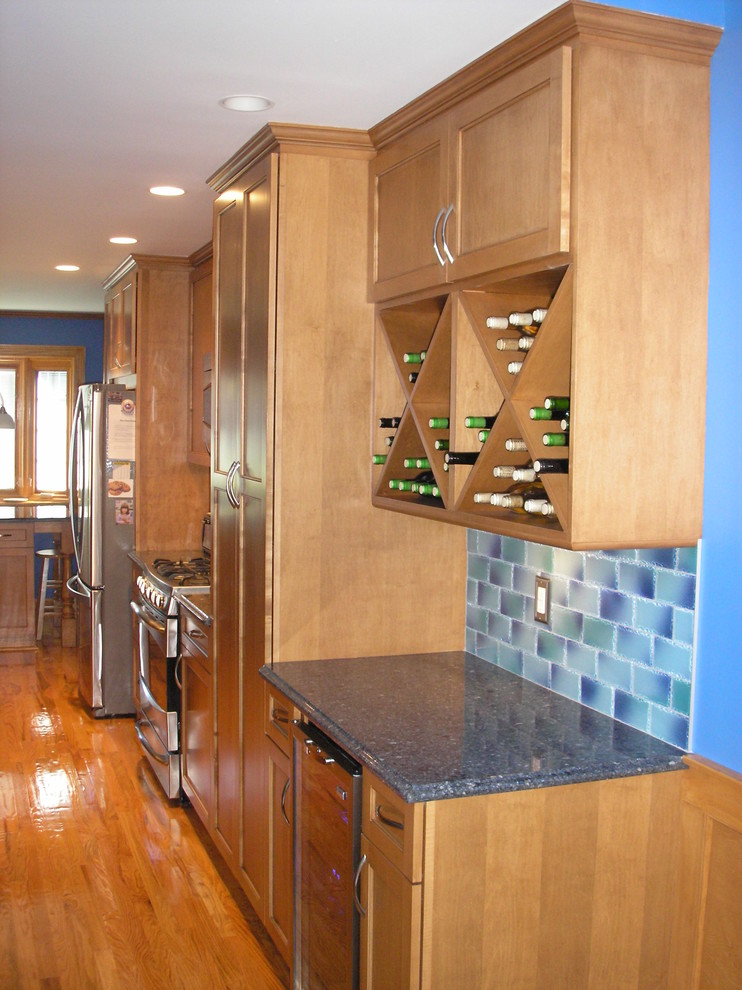 Transitional kitchen photo in New York