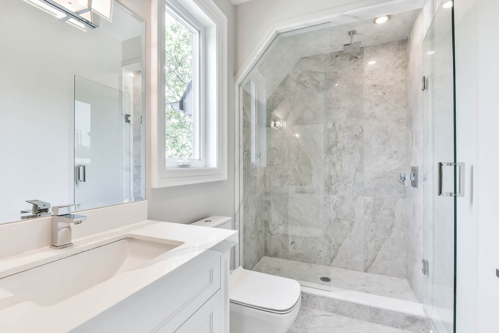 Inspiration for a transitional bathroom remodel in Toronto
