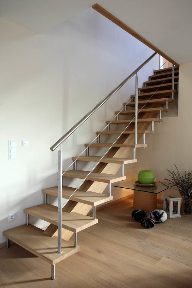 Holztreppe With Stahlgeländer in Munich