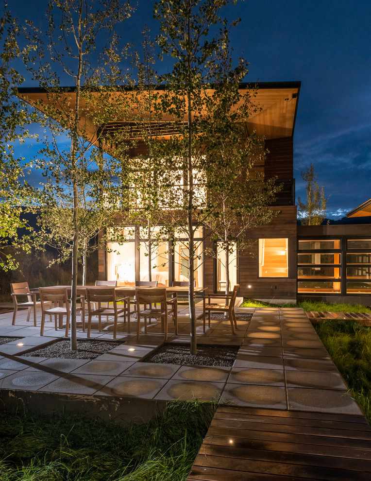 Design ideas for a contemporary patio in Salt Lake City.