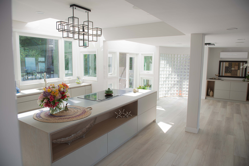 Home design - transitional home design idea in Vancouver