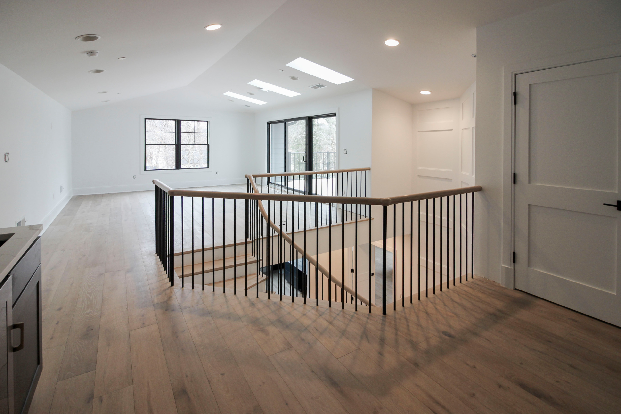 100_Hexagonal Floating-Staircase, Bethesda MD 20817