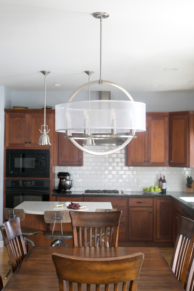 Home design - transitional home design idea
