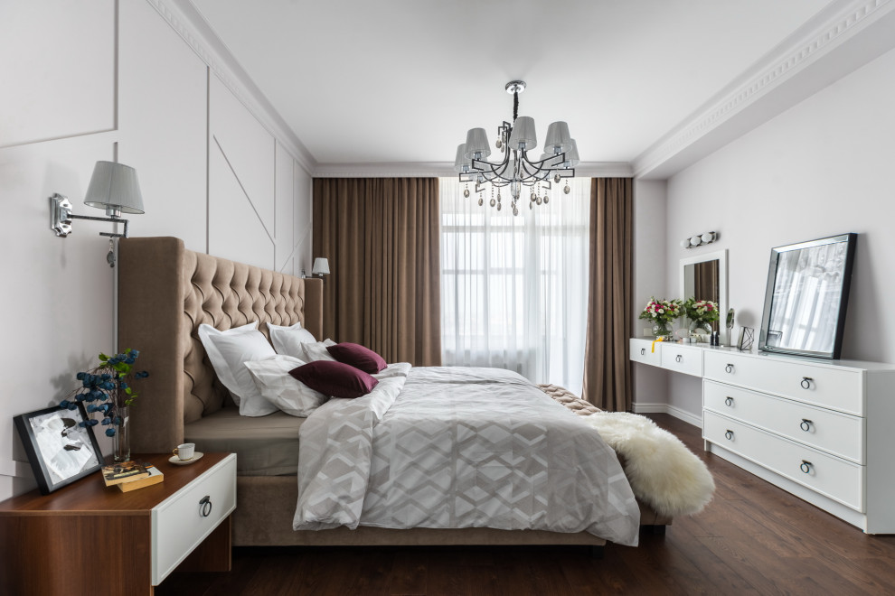Inspiration for a mid-sized contemporary bedroom in Saint Petersburg.
