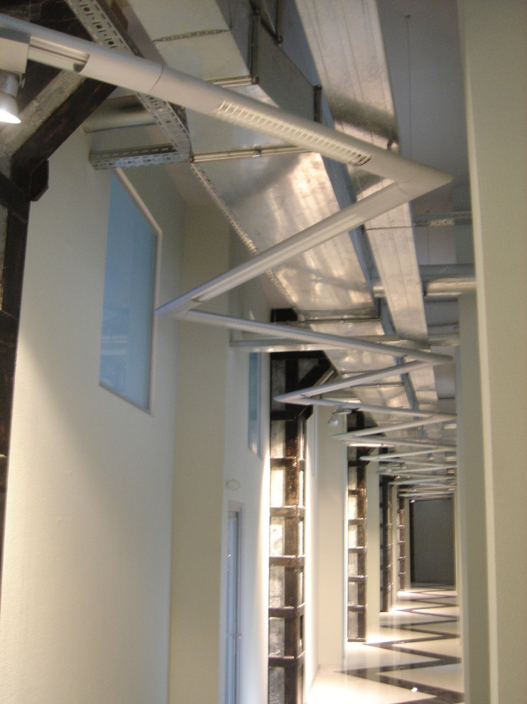 Торгово-офисное здание на Шоссе Энтузиастов