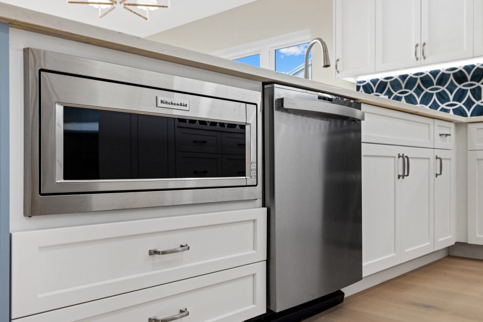 The Gulf Shores Residence - Beachfront Modern Living