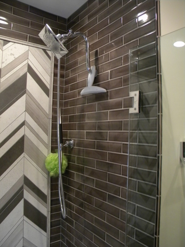 Home design - transitional home design idea in Chicago