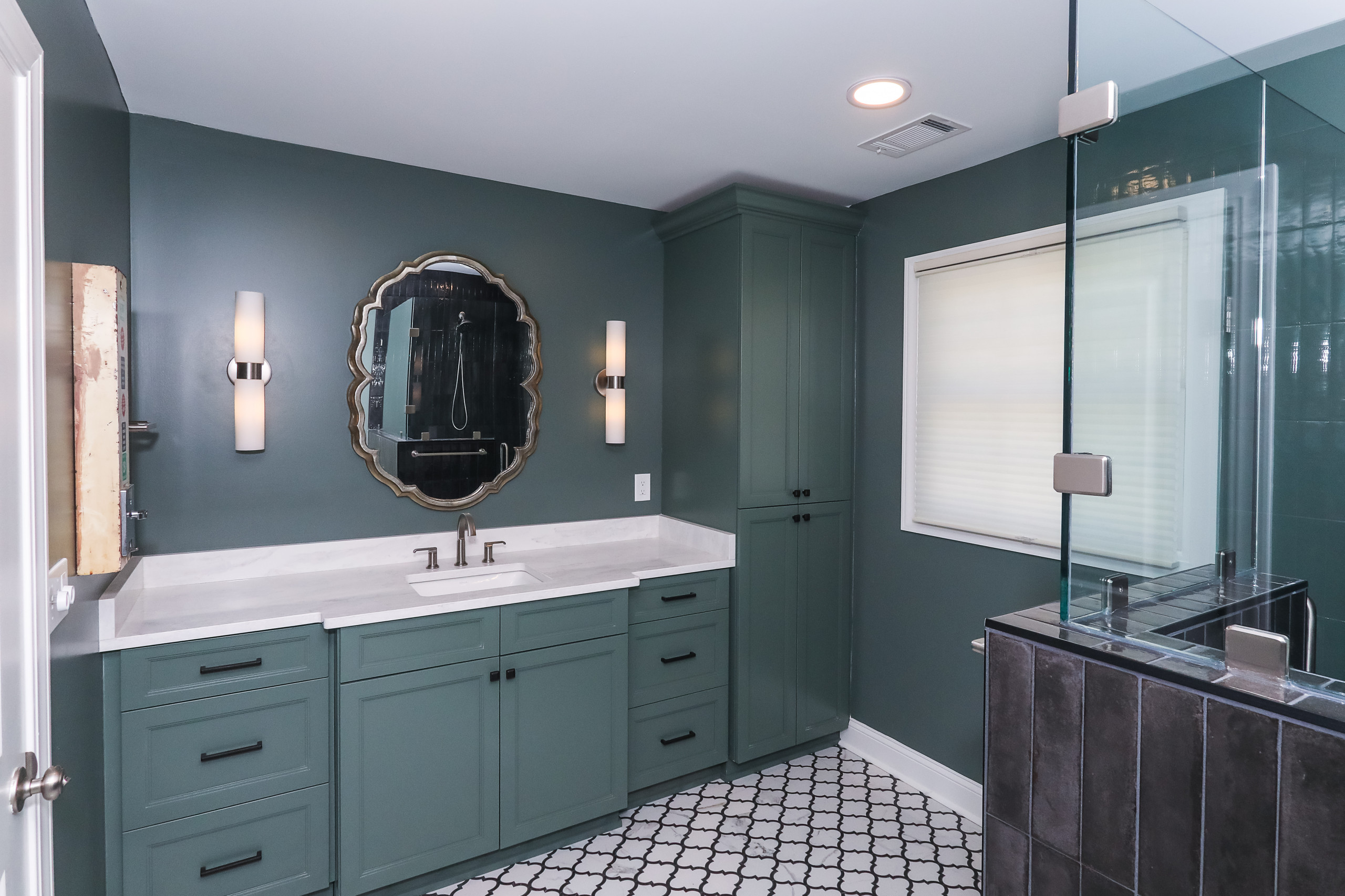 Gainesville-Basement and Garage