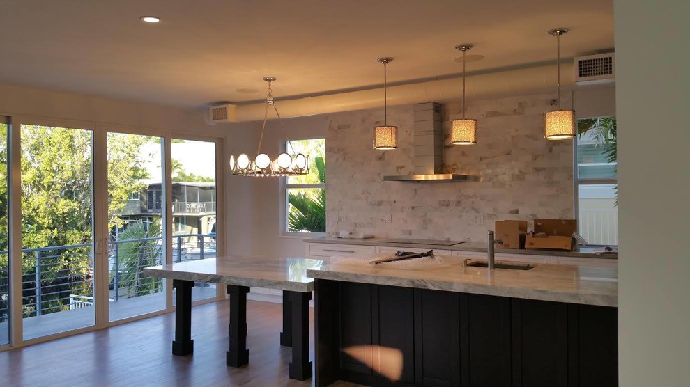 Transitional kitchen photo in Miami