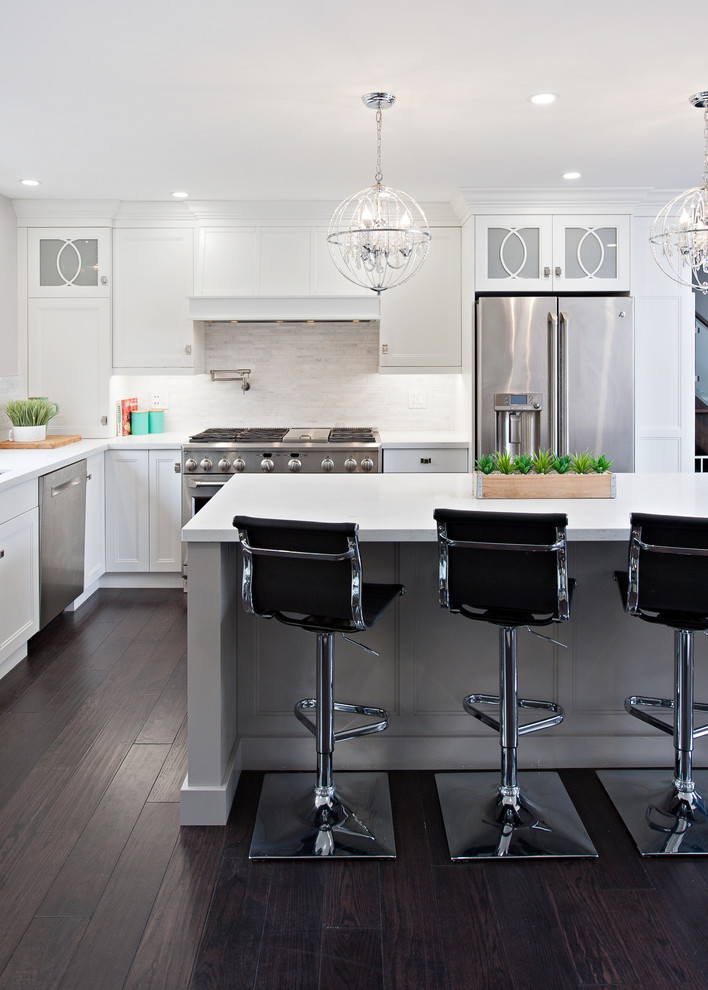 Inspiration for a transitional kitchen remodel in Toronto