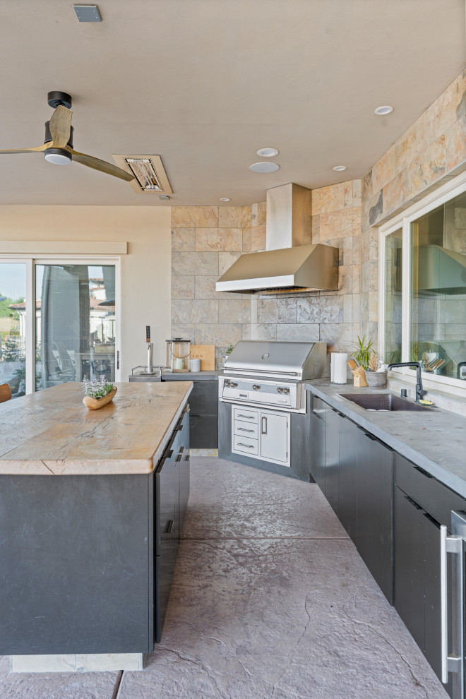 Outdoor Kitchen Custom Home in Lincoln, CA