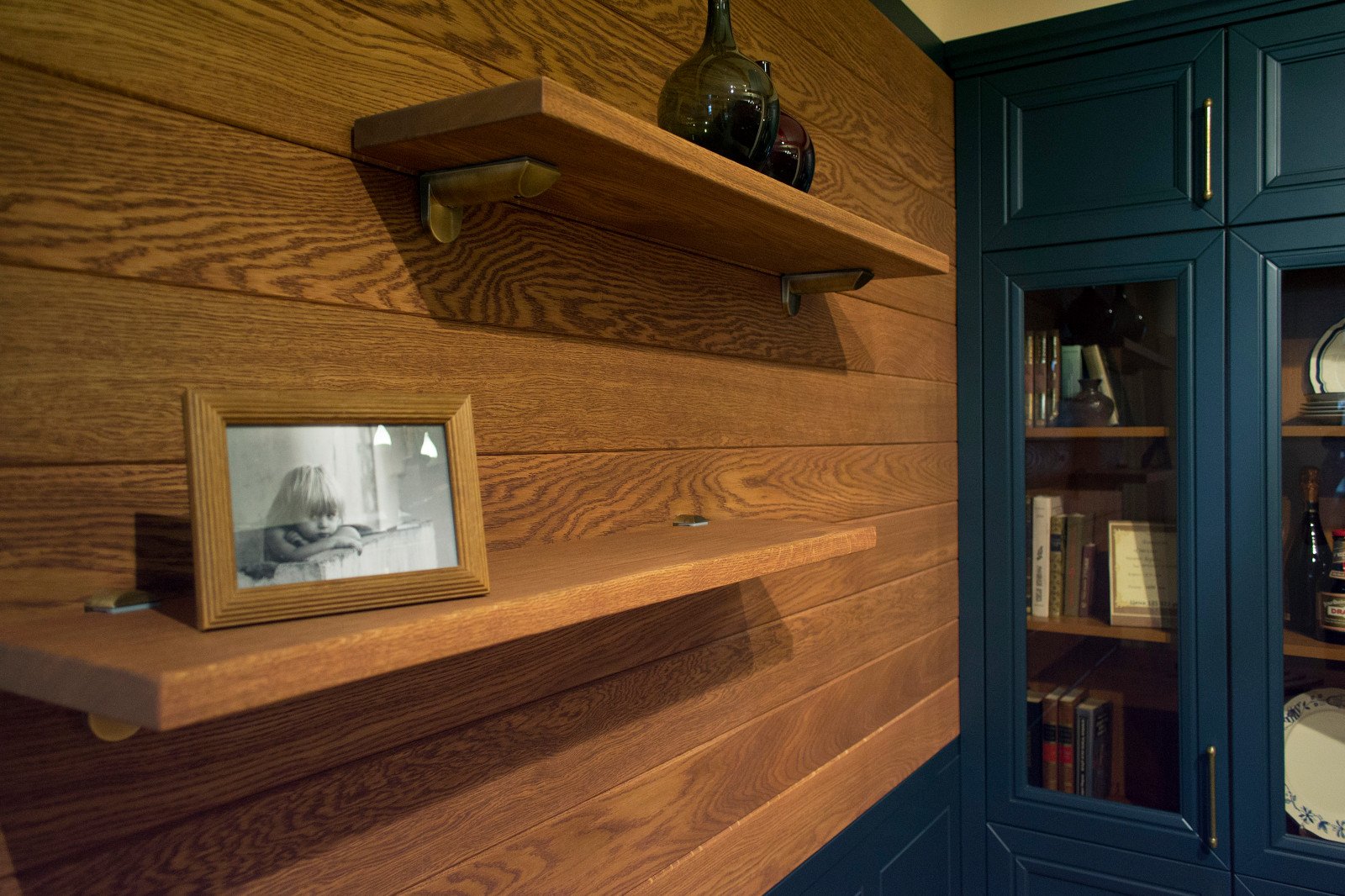 Кухонный гарнитур "Стелла" в сочетании тонов Зеленый антрацит и Корица