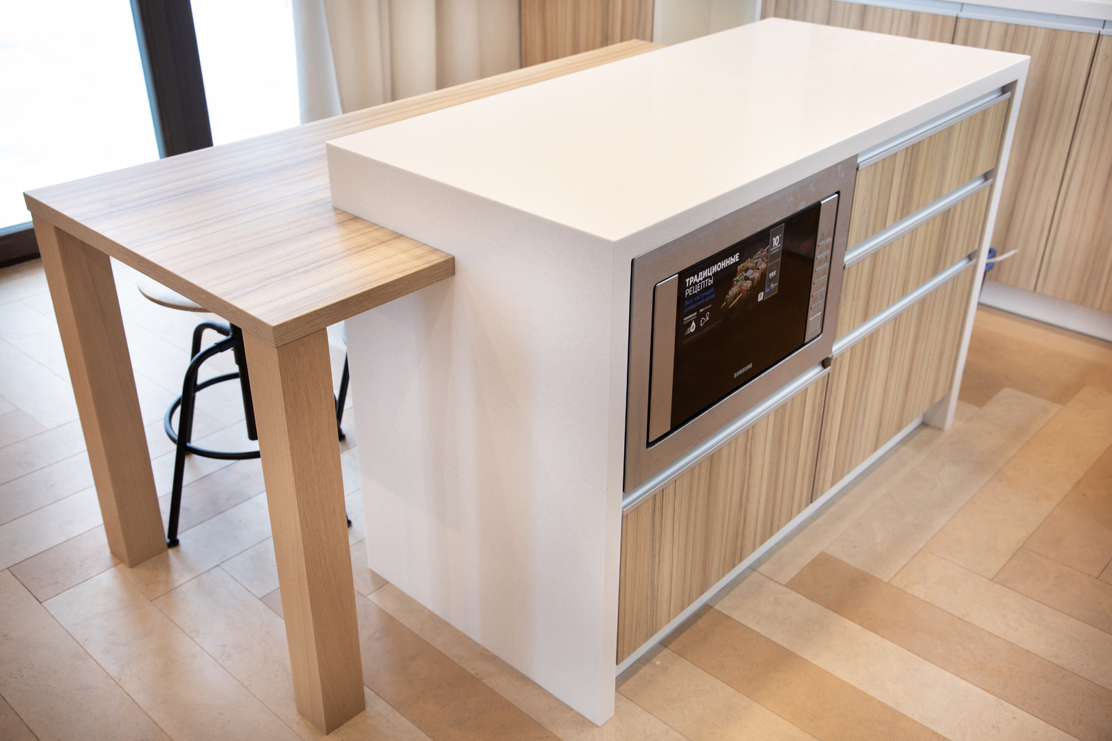 Кухня-гостиная со вторым светом