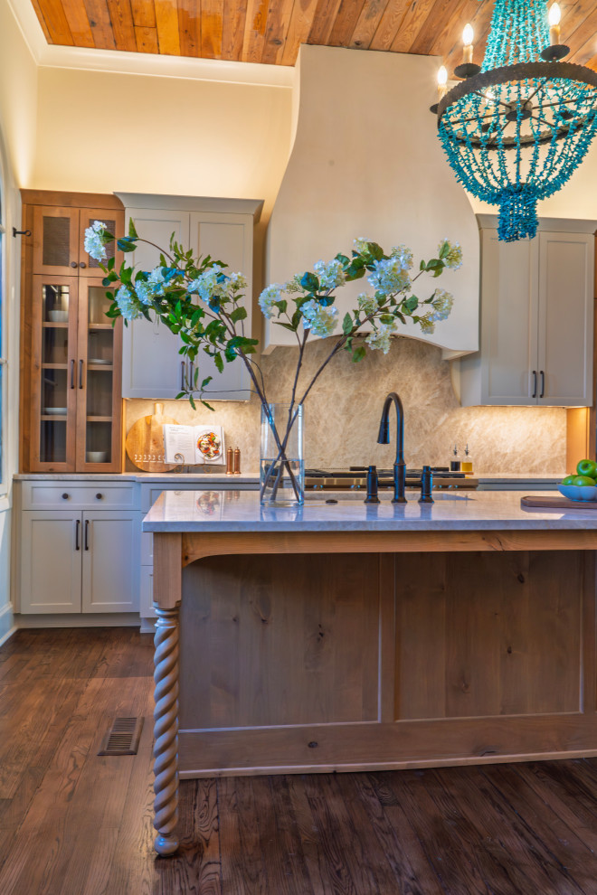 Modern Mediterranean Kitchen