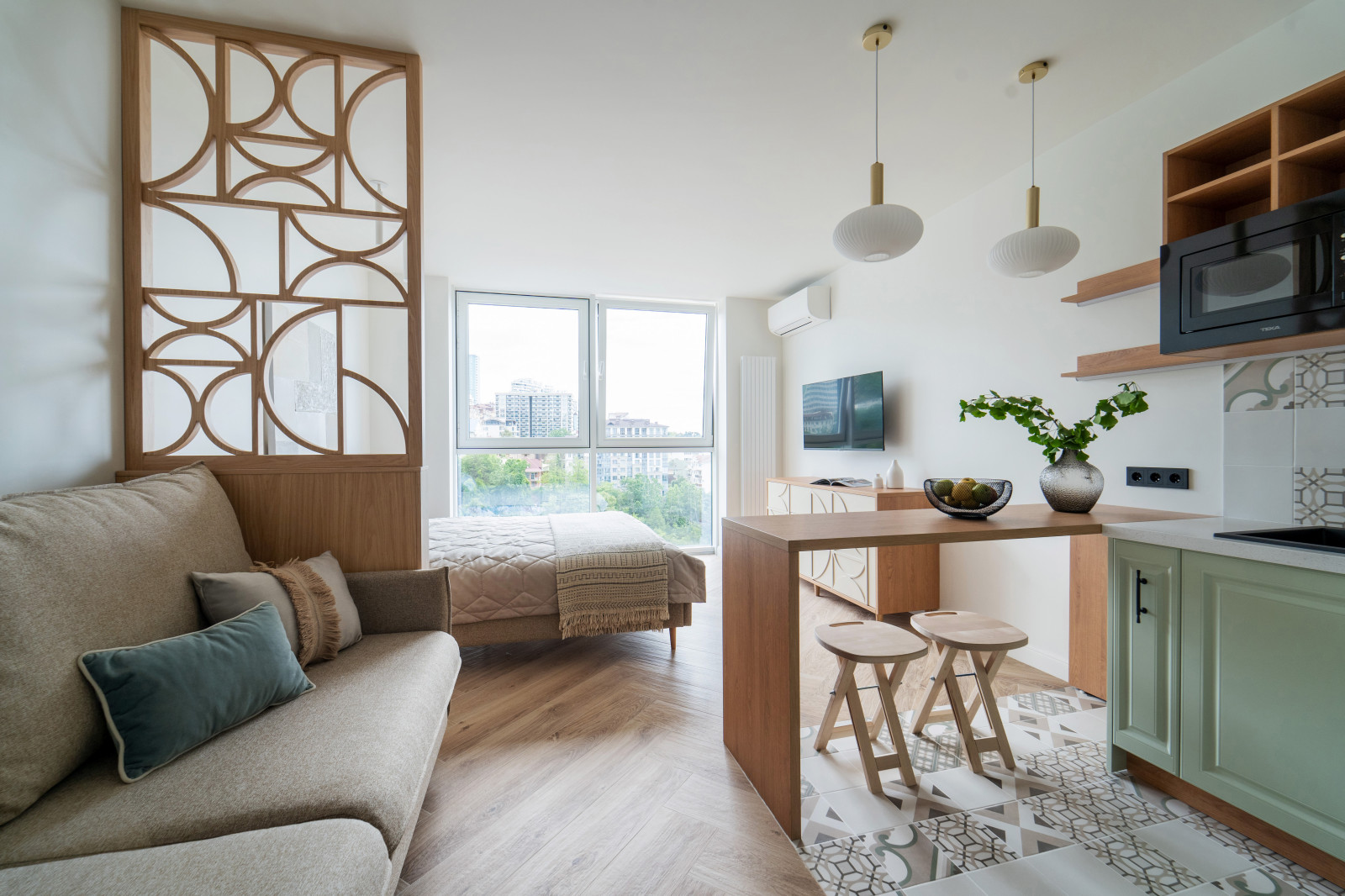 Тепло и свежесть южного города