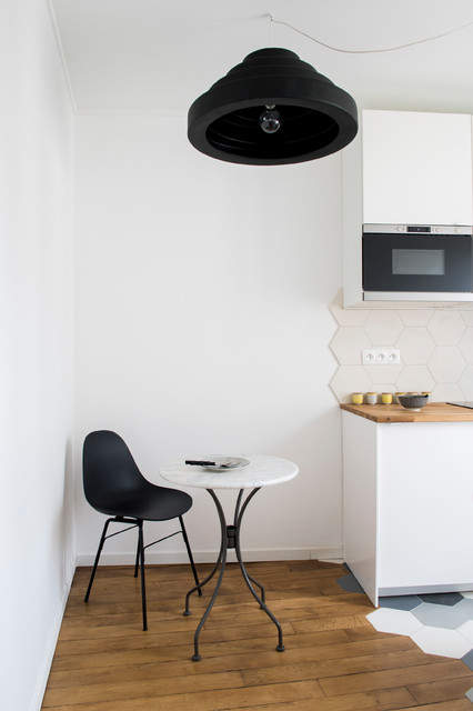 Deux pi&egrave;ces &agrave; Levallois-Perret midcentury-kitchen