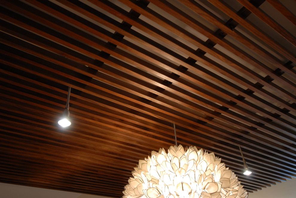 Home design - small transitional light wood floor home design idea with beige walls