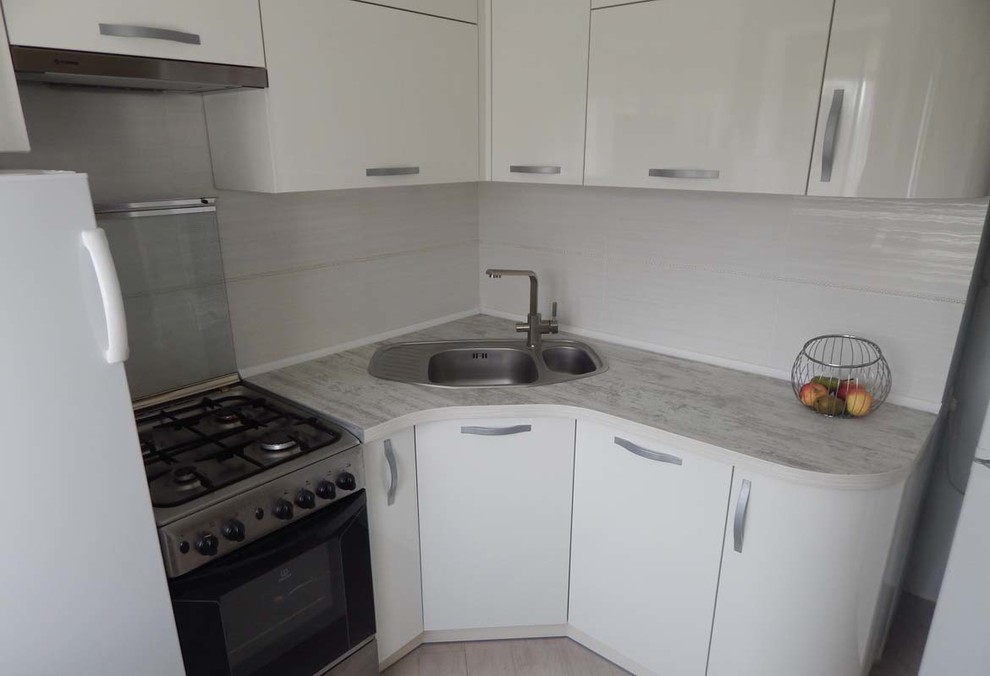 Кухни с фасадами из пластика