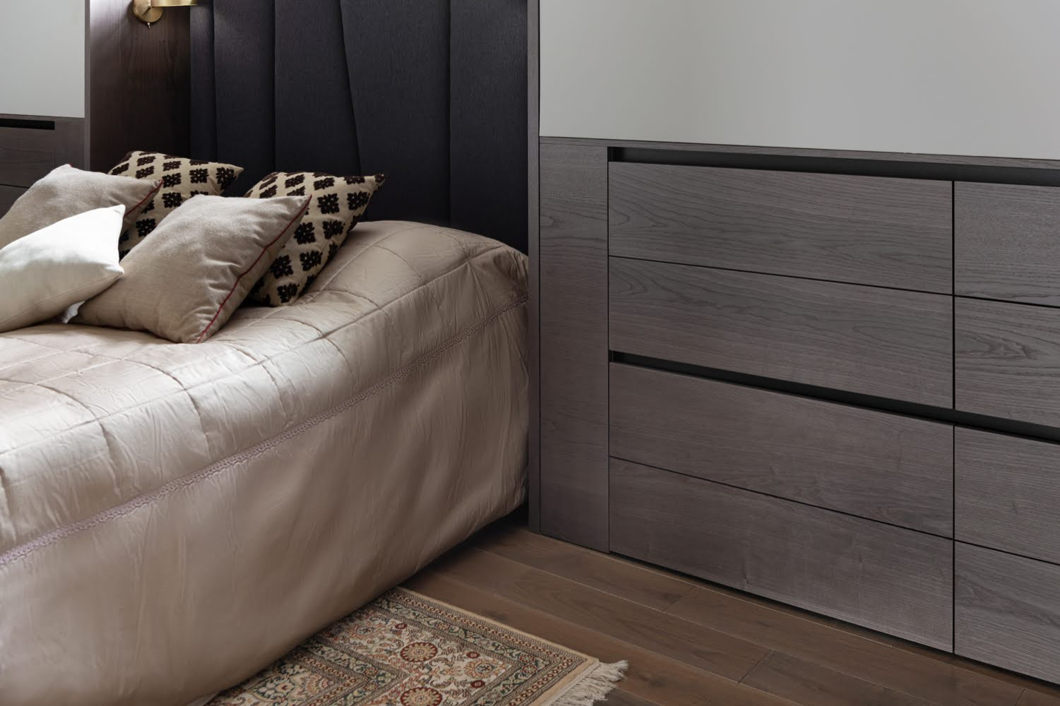 Спальня с ванной комнатой