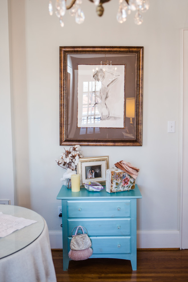 Home design - large transitional home design idea