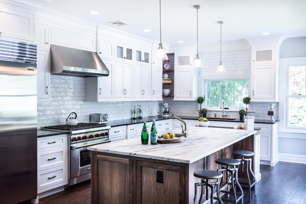 Kitchen - kitchen idea in New York