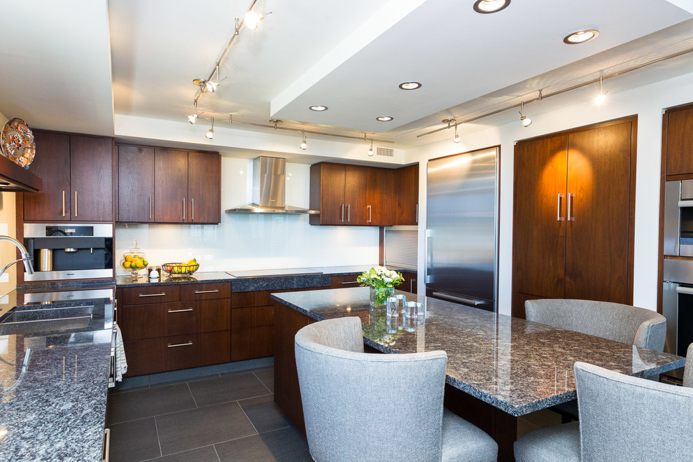 Kitchen - kitchen idea in Edmonton
